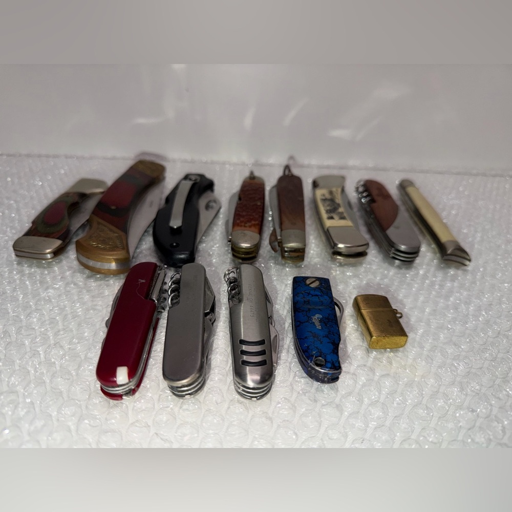 Knife Collection - Picture 3 of 10
